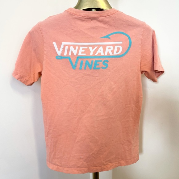 Awesome Vineyard Vines cotton front pocket tee! - Picture 3 of 6